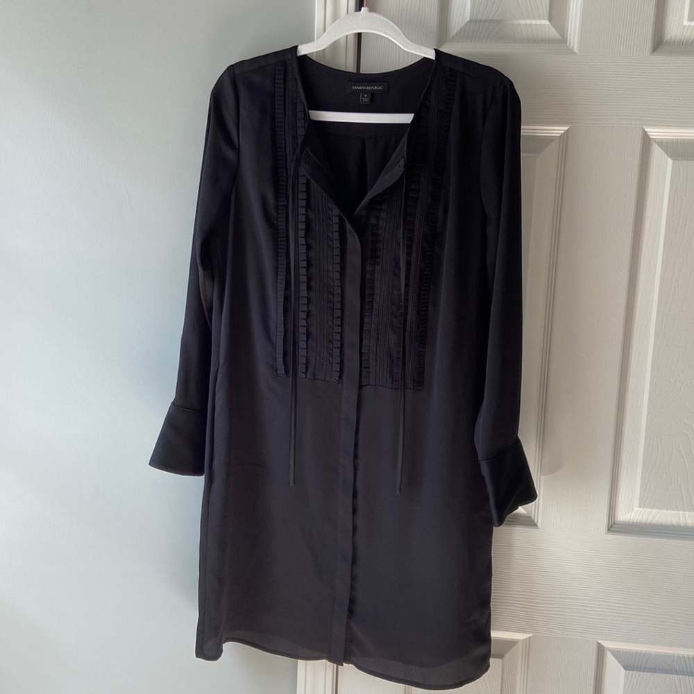 Banana Republic Size S Long sleeve sheath dress